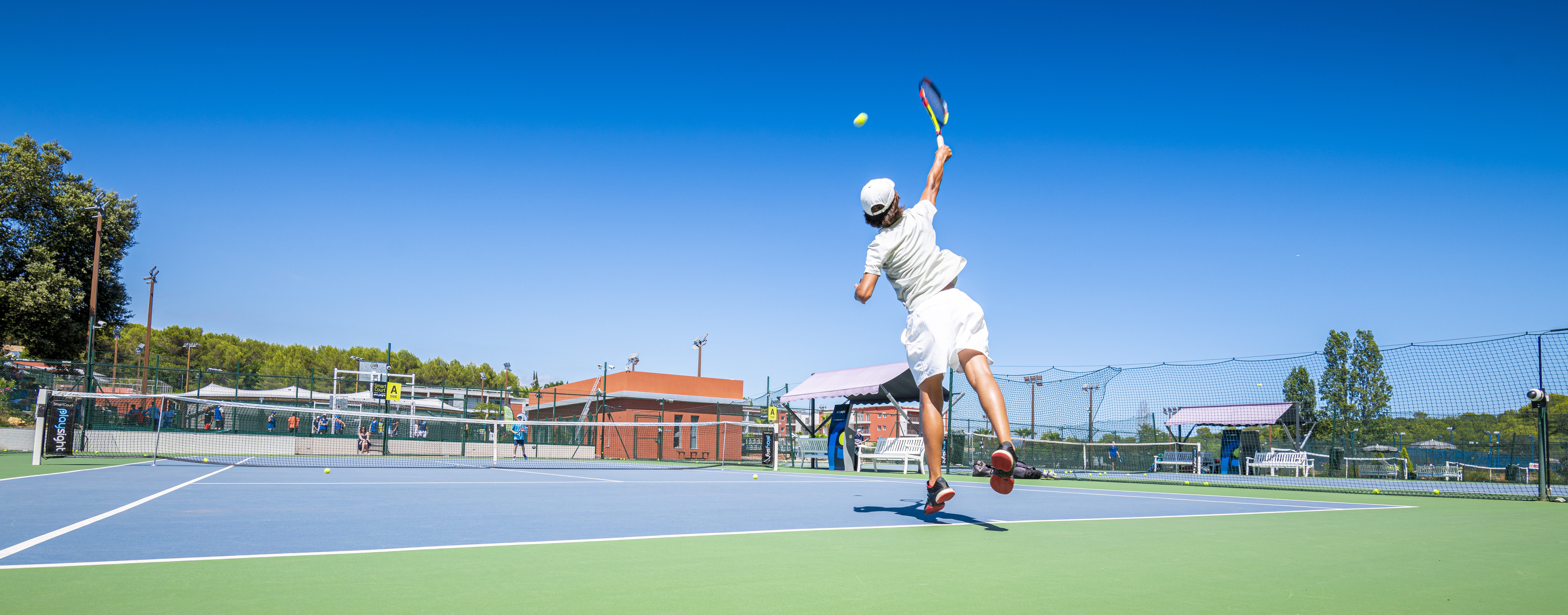 Technique Tennis : comment être précis au service ?