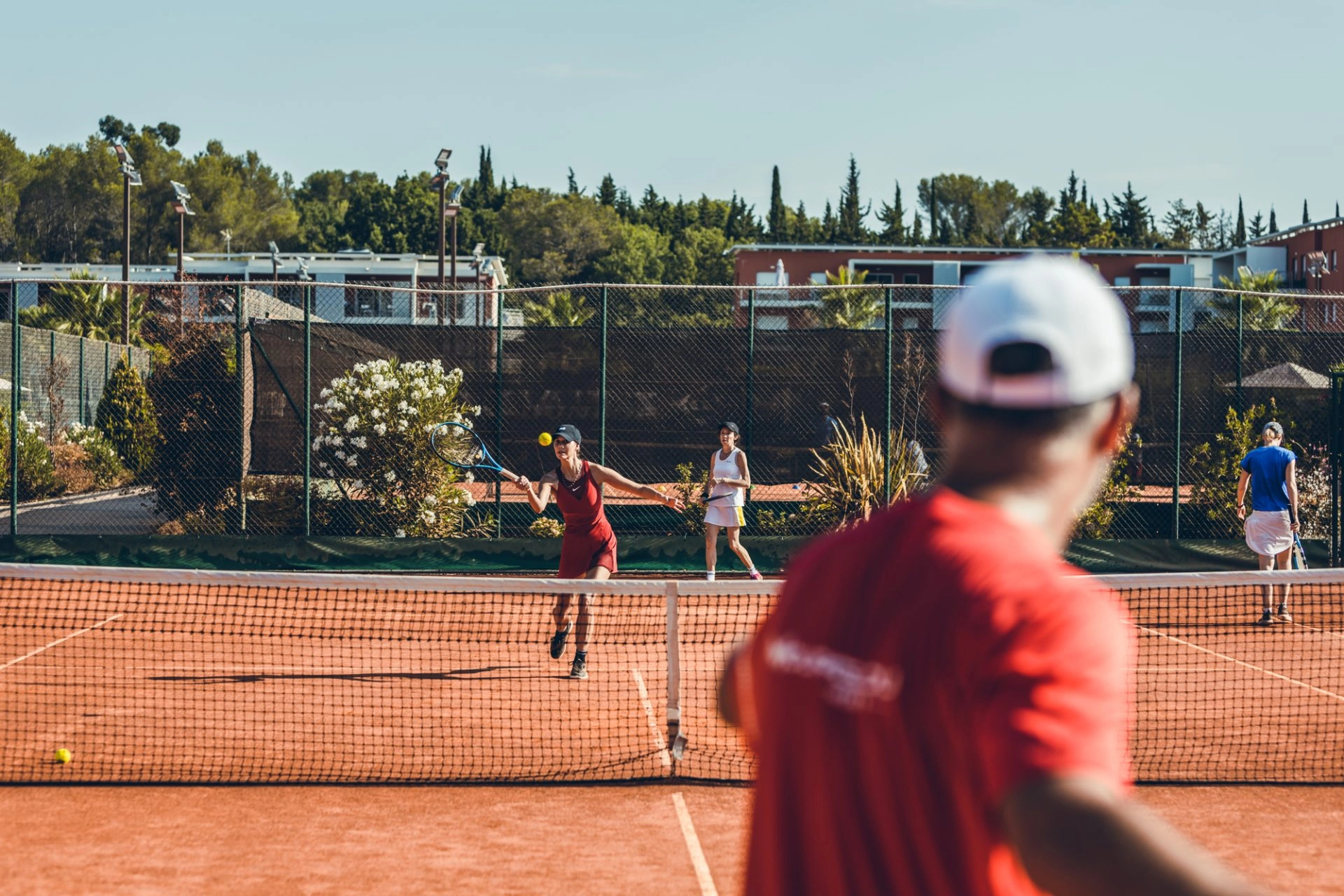 stage tennis adulte débutant