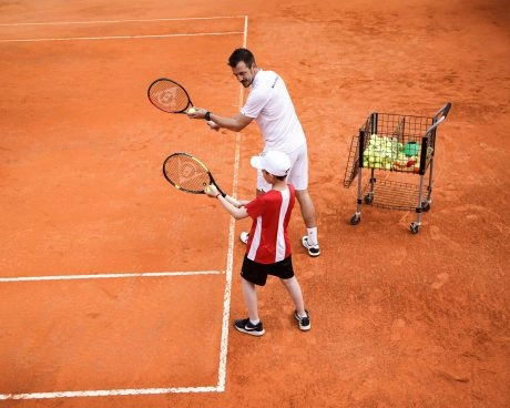 La technique de service au tennis