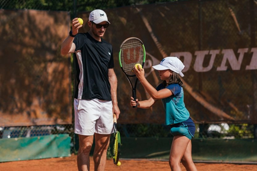 coaching de tennis pour les enfants débutants