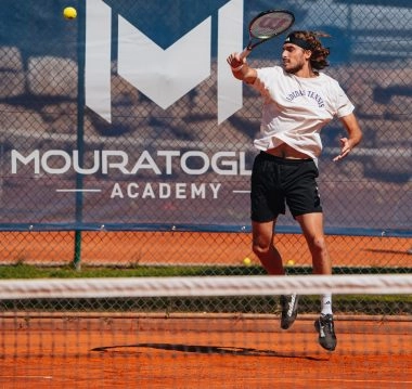 stefanos tsitsipas mouratoglou academy