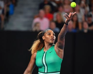 serena williams lancer de balle au service