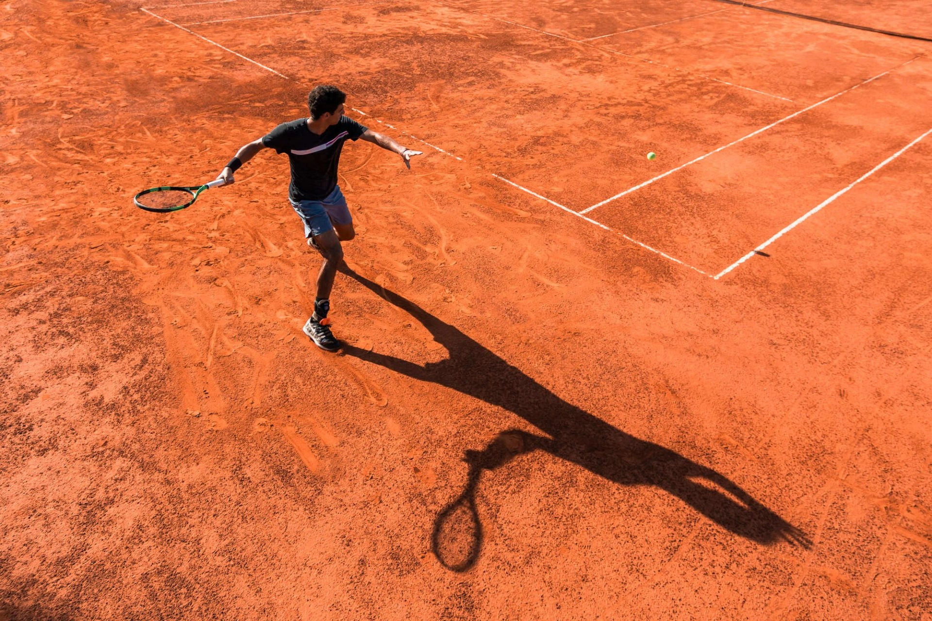 Coup droit fond de court tennis