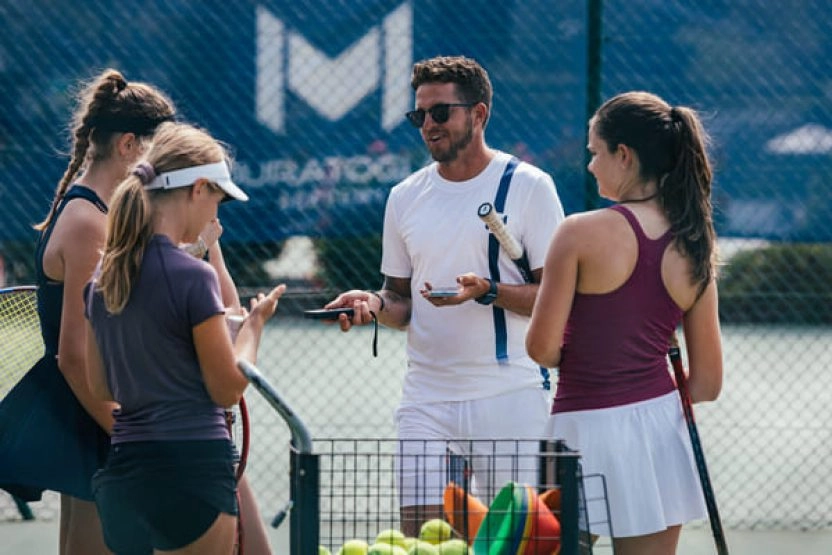 Coaching tennis