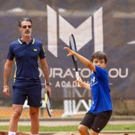 header stage tennis jeune et patrick mouratoglou